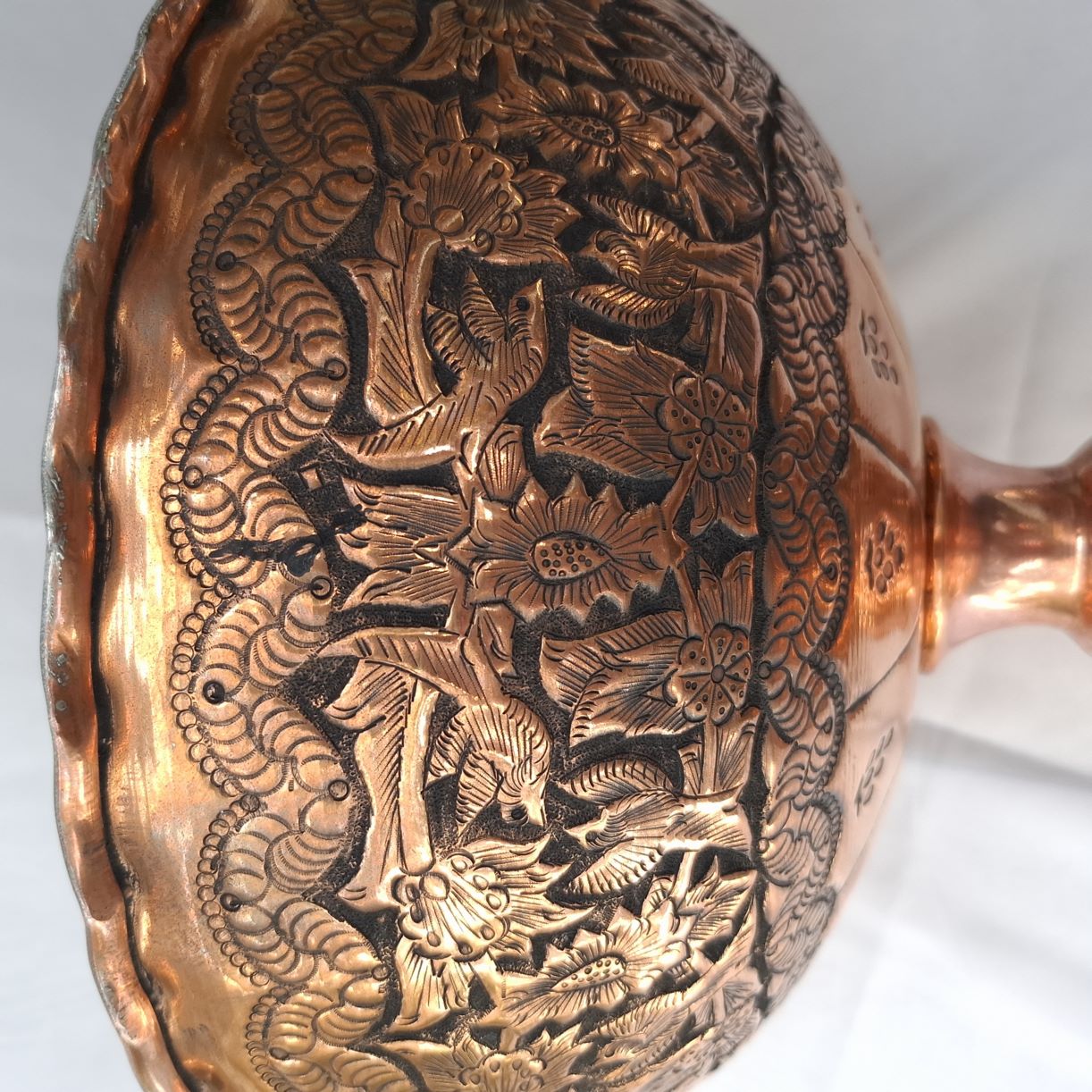 ظرف مسی با طرح قلم کاری